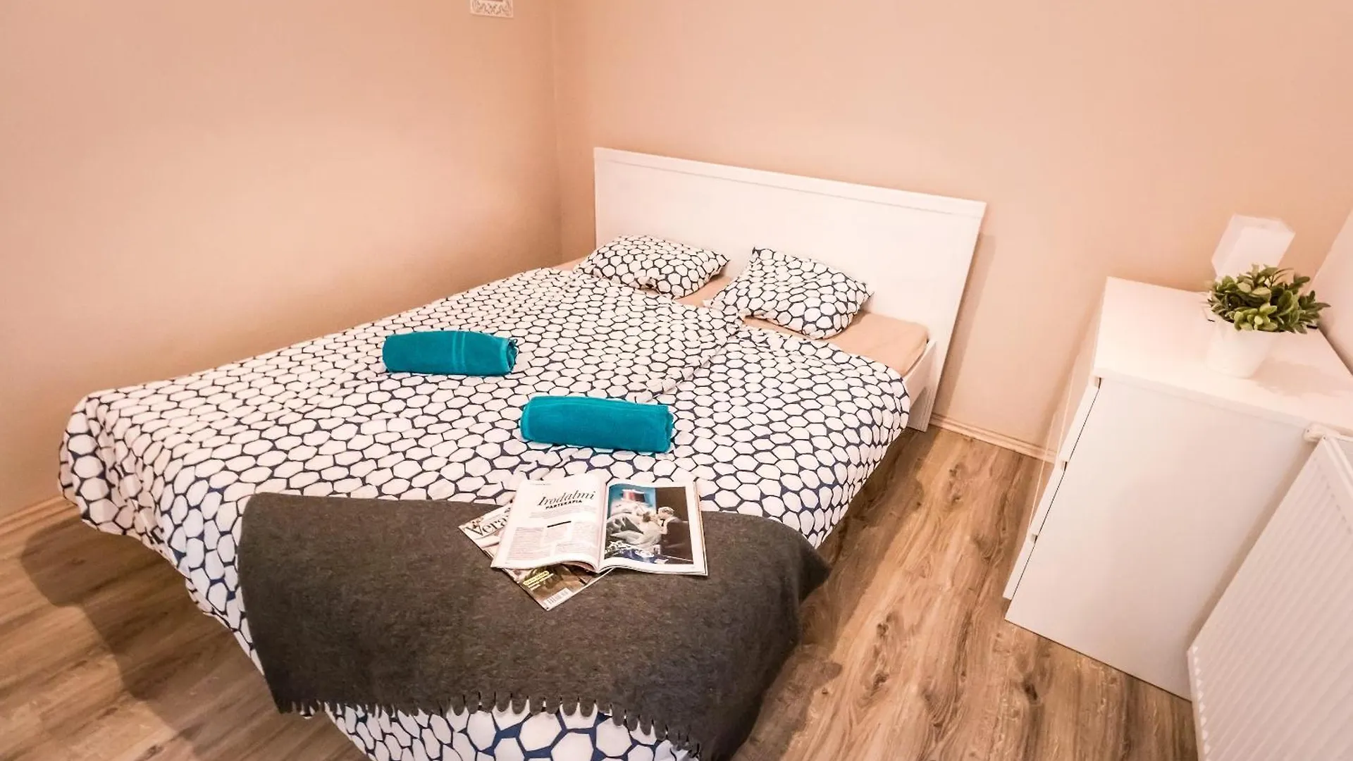 Crimson Crease Apartment Budapest Hongrie